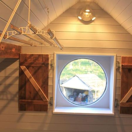 The Scullery - A Quirky Annex With Wood Fire Villa Huddersfield Eksteriør bilde