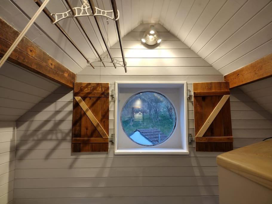 The Scullery - A Quirky Annex With Wood Fire Villa Huddersfield Eksteriør bilde