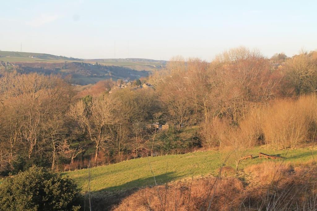 The Scullery - A Quirky Annex With Wood Fire Villa Huddersfield Eksteriør bilde